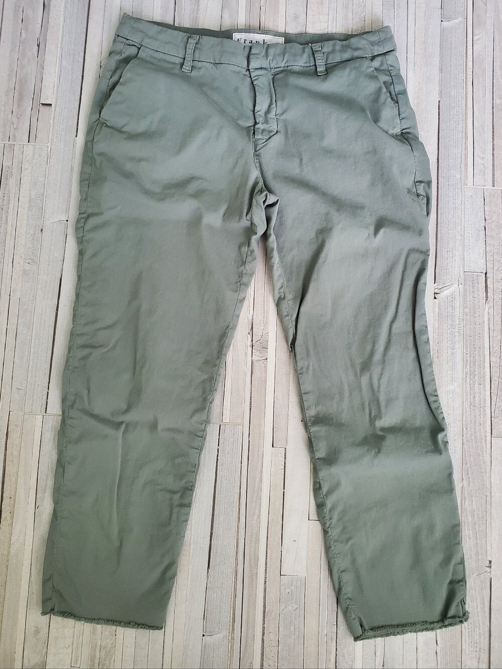 Frank & Eileen Sage Green Italian Chino Wicklow Cropped Pants Raw Hem Size 10